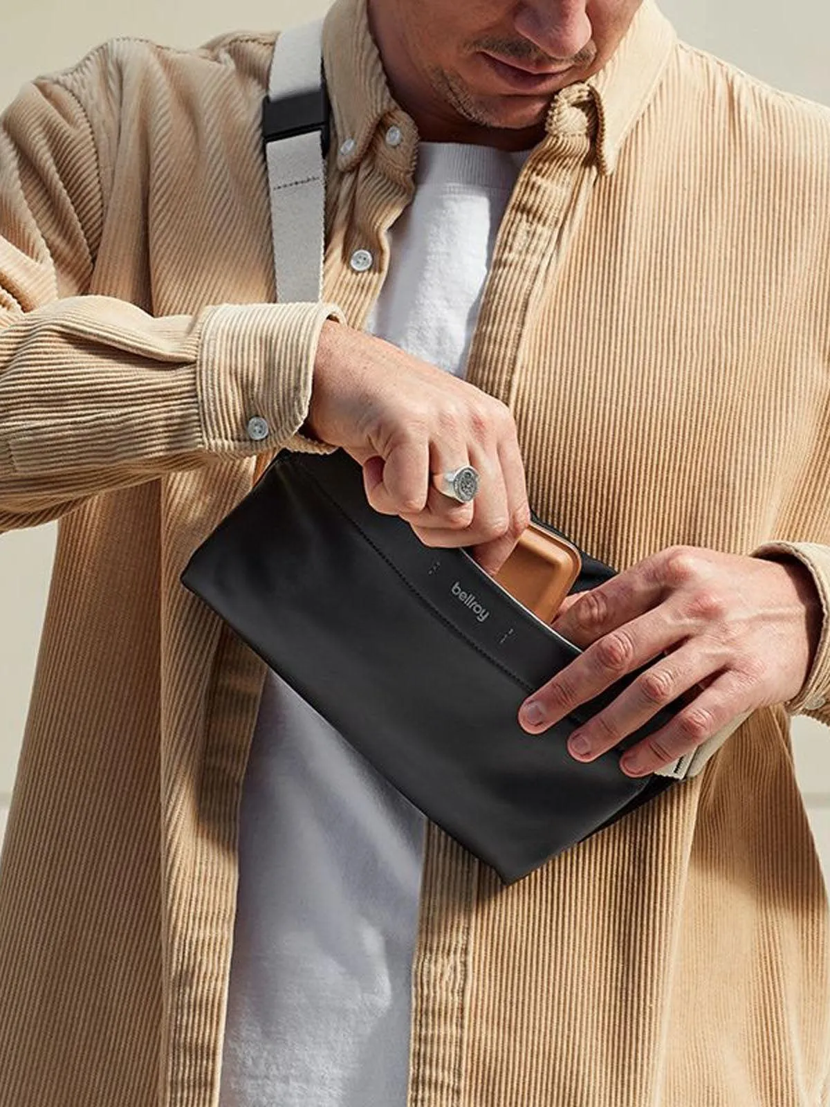 Bellroy Sling Bag Mini Premium Deep Plum