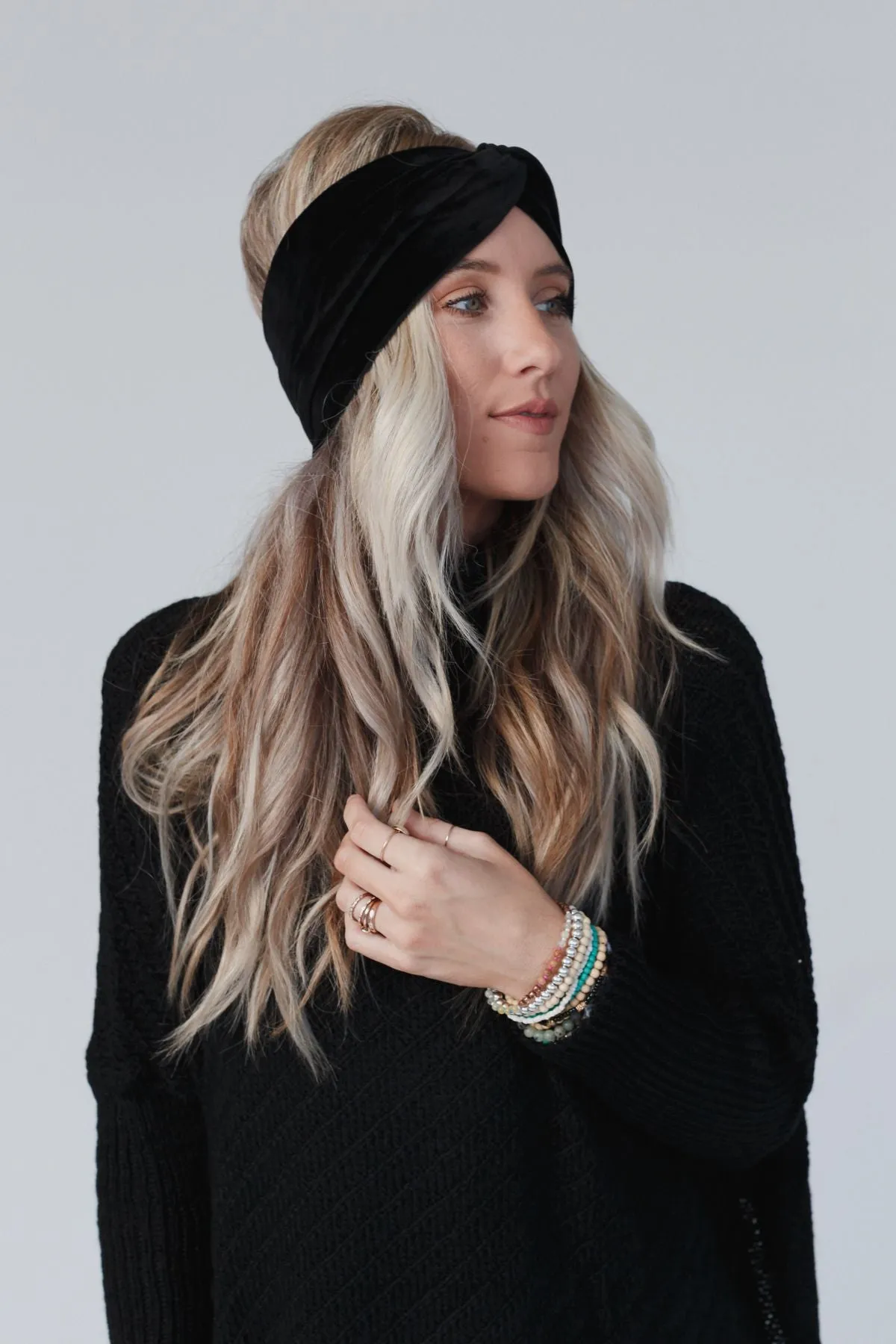 Everyday Velvet Headband - Black
