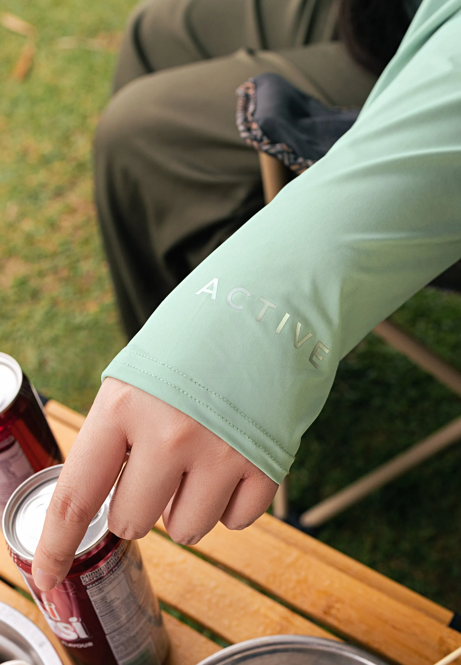 Ollie EXPLORER Wrist Loop Long Sleeve Tee