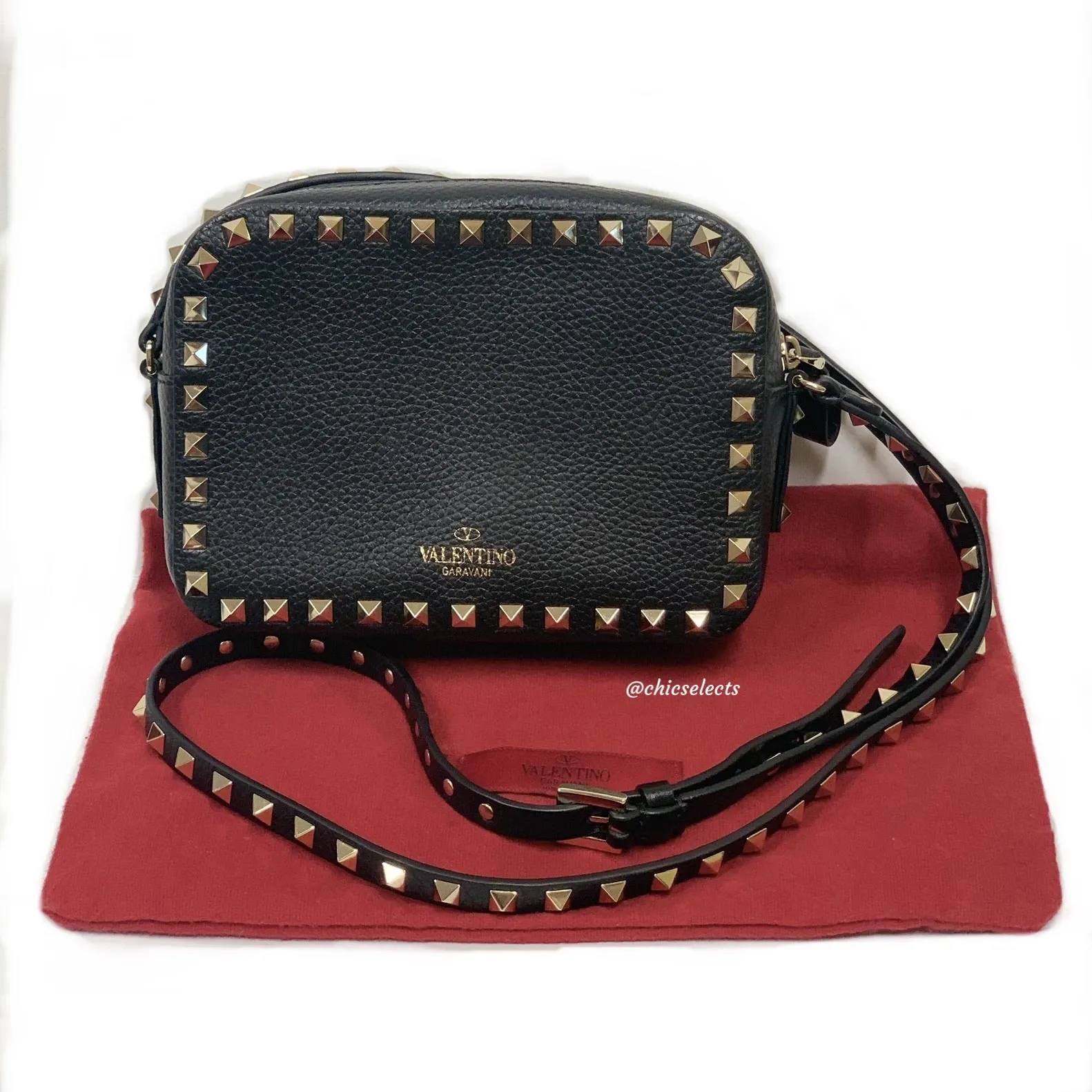 VALENTINO GARAVANI ROCKSTUDS ROLLING CAMERA CROSSBODY GRAINY CALFSKIN HANDBAG