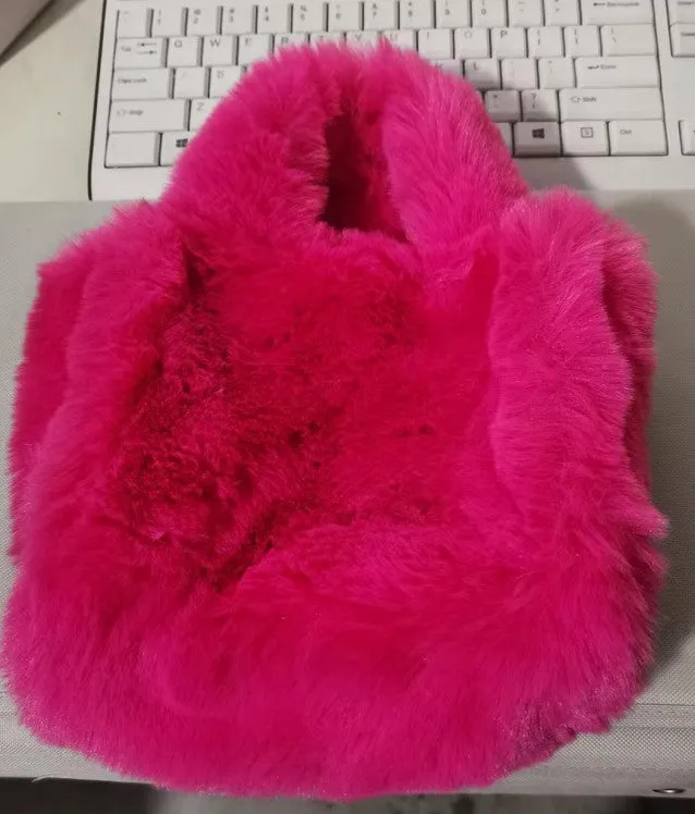 Winter Plush Handbag – Stylish and Cozy Tote for Women